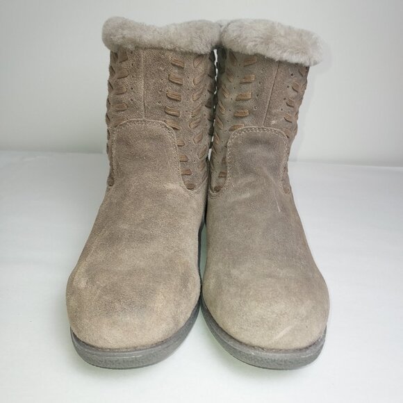 Abeo Bristol Suede Leather Shearling lined boots. - Picture 1 of 8